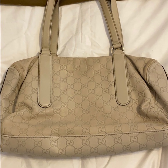 Gucci Handbag - Picture 2 of 4